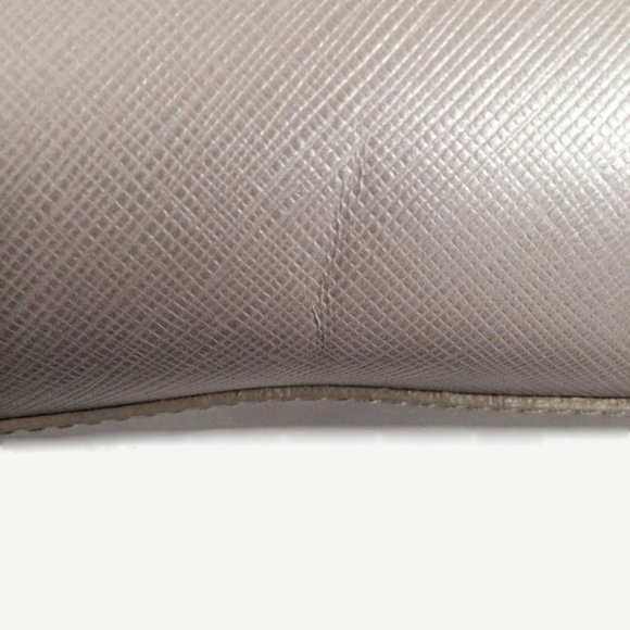 Salvatore Ferragamo Nicoletta Shoulder Bag - Picture 14 of 15